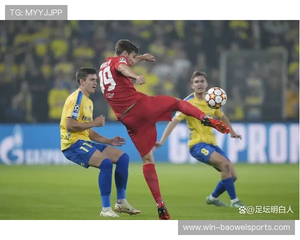 高清足球明星帅气头像图片展示彰显球场英姿与个人魅力